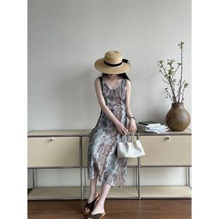 强明女装 海边度假收腰显瘦长裙2701 V领印花连衣裙无袖 法式