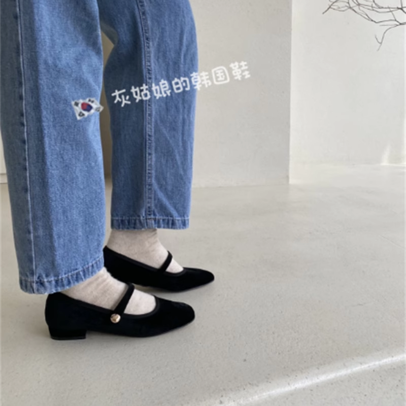 灰姑娘秋季复古休闲奶奶鞋绒面平底舒适一字扣带玛丽珍女鞋