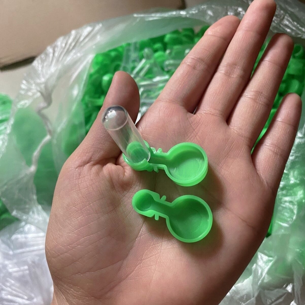 家用蝈蝈笼食碗水碗蛐蛐笼食碗水碗蟋蟀食碗水碗饮水器一套可批发