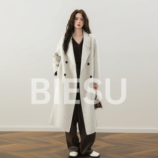 别素 苏黎世的冬 极简高智感时髦知识分子松弛感拉满长款大衣