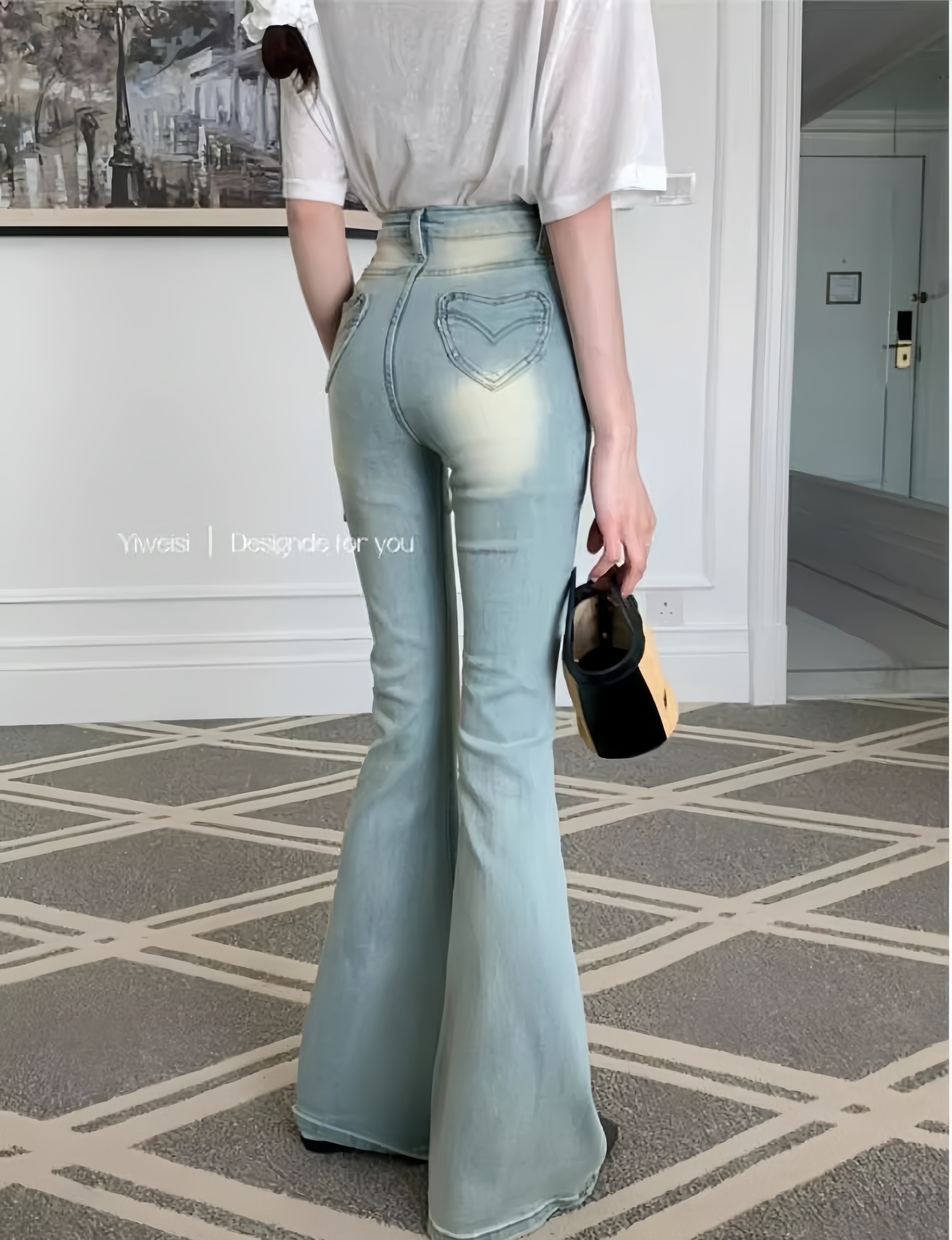 水洗浅蓝色高腰微喇叭牛仔裤女夏季复古高腰直筒裤子修身马蹄拖地