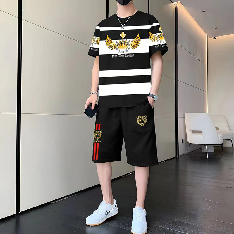 夏季男士冰丝休闲套装2026年新款潮流大码短袖短裤运动男装两件套