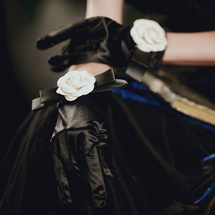 手套花朵防晒森系 新娘手套缎布黑色结婚手套婚庆婚礼婚纱手套短款