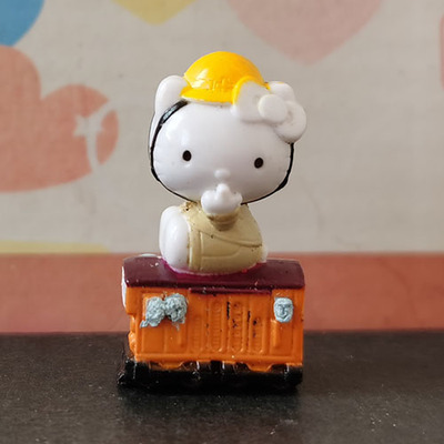 凯蒂猫手办公仔摆件小号迷你挂件