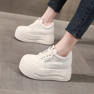 2025新款真皮厚底板鞋小个子10cm增高休闲鞋大头面包鞋超高跟女鞋