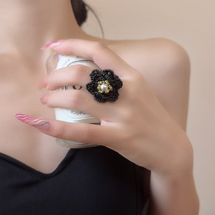 珍珠串珠山茶花编织戒指指环小清新甜美小众设计高级感弹力食指戒