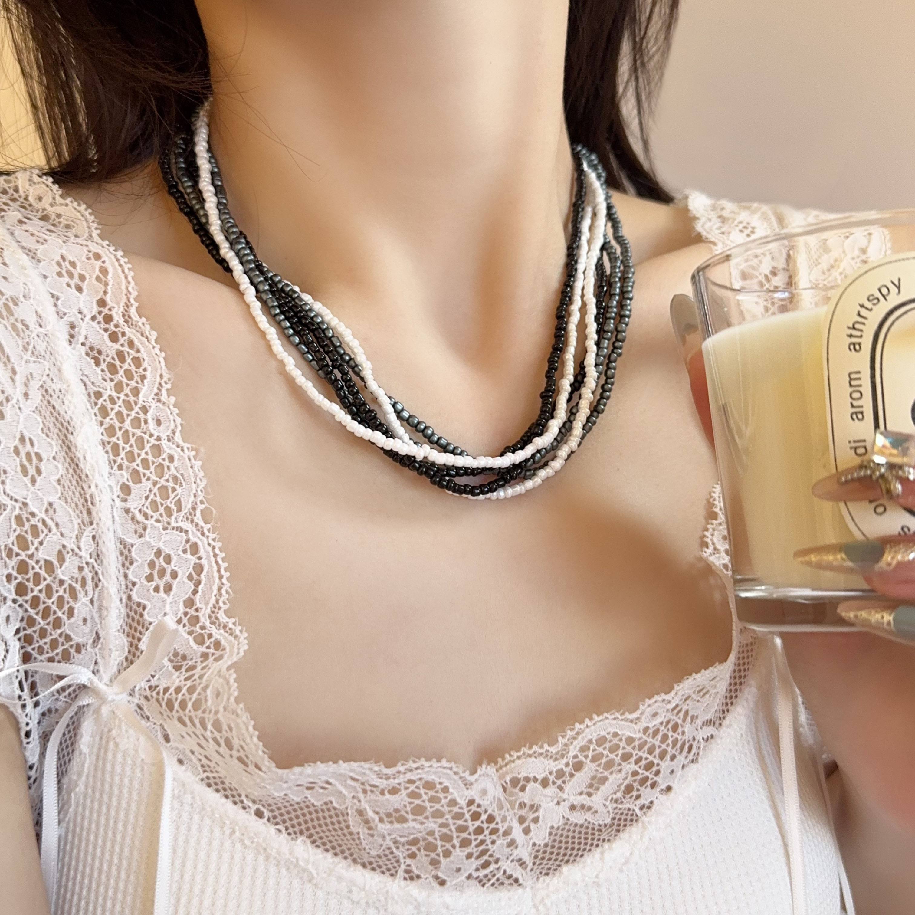 多层黑白米珠串珠项链叠戴锁骨链
