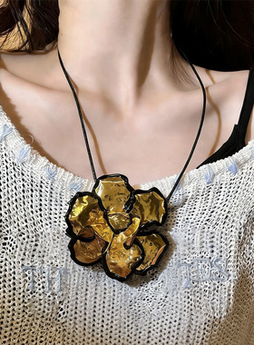 复古夸张褶皱金属花朵吊坠项链女