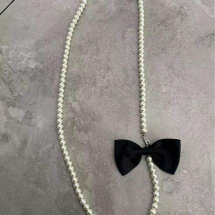 时尚黑色蝴蝶结珍珠长款项链ins网红同款甜美简约百搭洋气毛衣链