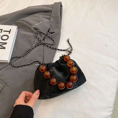 新中式串珠手提包包女士2024新款潮时尚丝绒福袋包百搭链条斜挎包