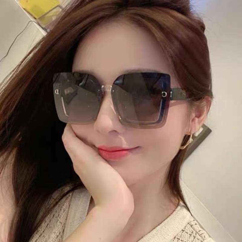 大框切边字母墨镜女 韩版时尚高级感防晒眼镜复古方框素颜太阳镜