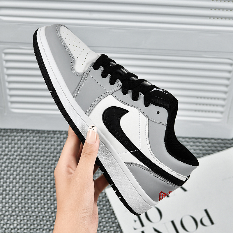 夏季aj男鞋dunk烟灰低帮板鞋正品aj1泡泡糖空军一号运动鞋白红女