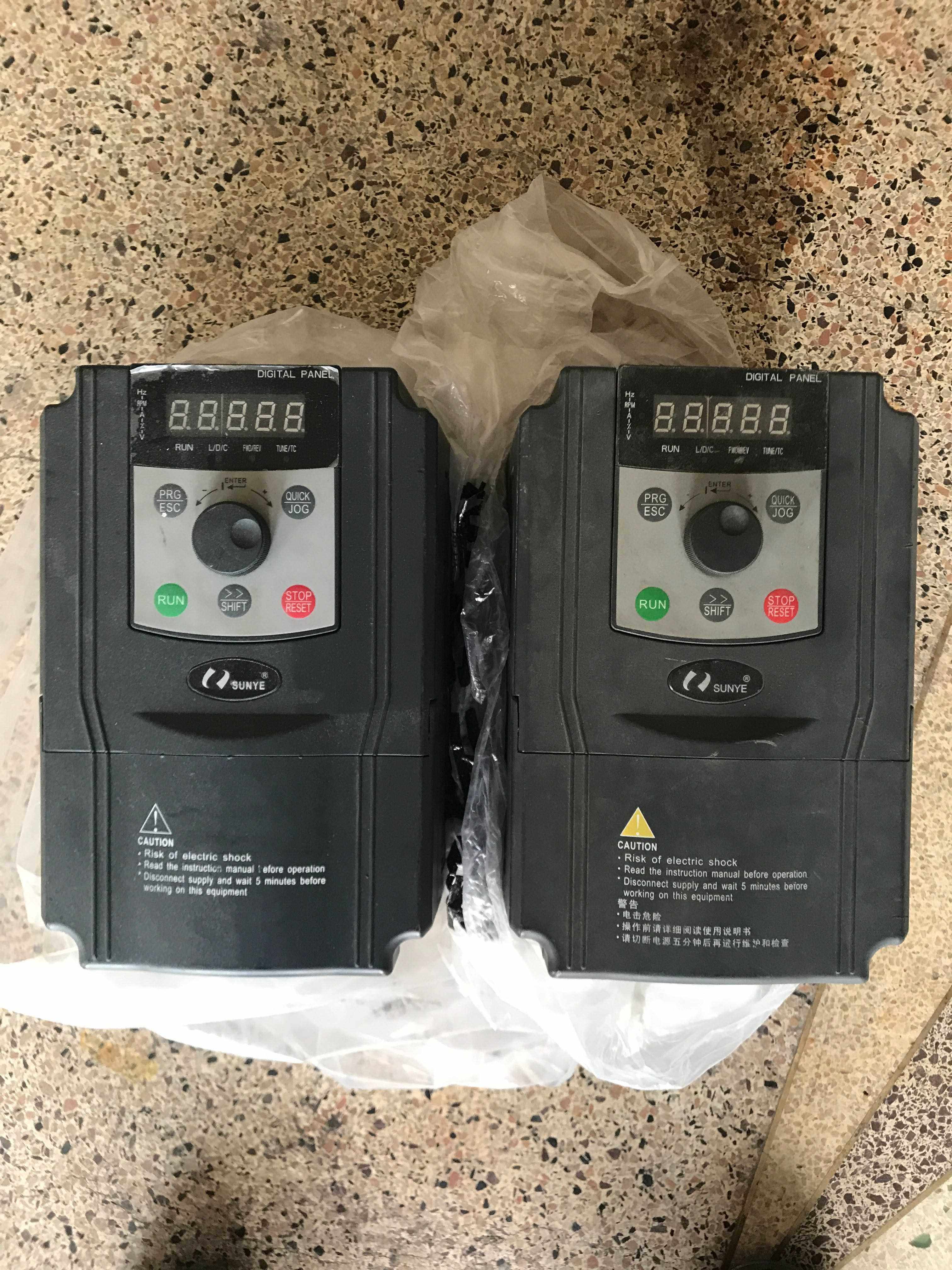 拆机sunye日业变频器cm530528-a4t5r5gb/7r5pb全新机380v 4kw包好