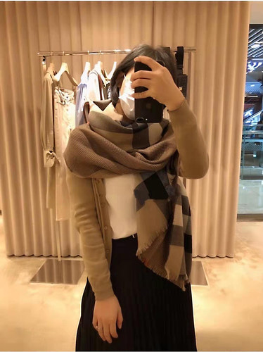 千鸟格拼接羊绒围巾披肩