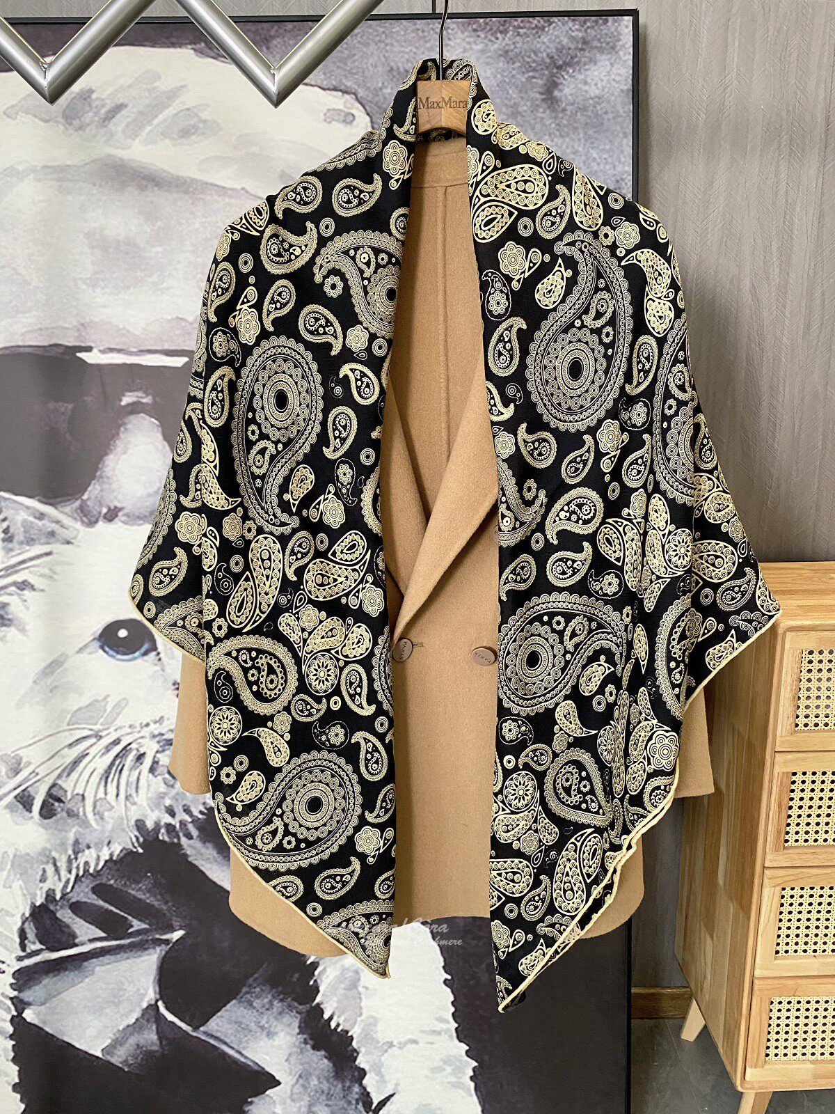 新款 黑金复古腰果花 民族风冬季保暖丝绒羊绒围巾披肩女大方巾