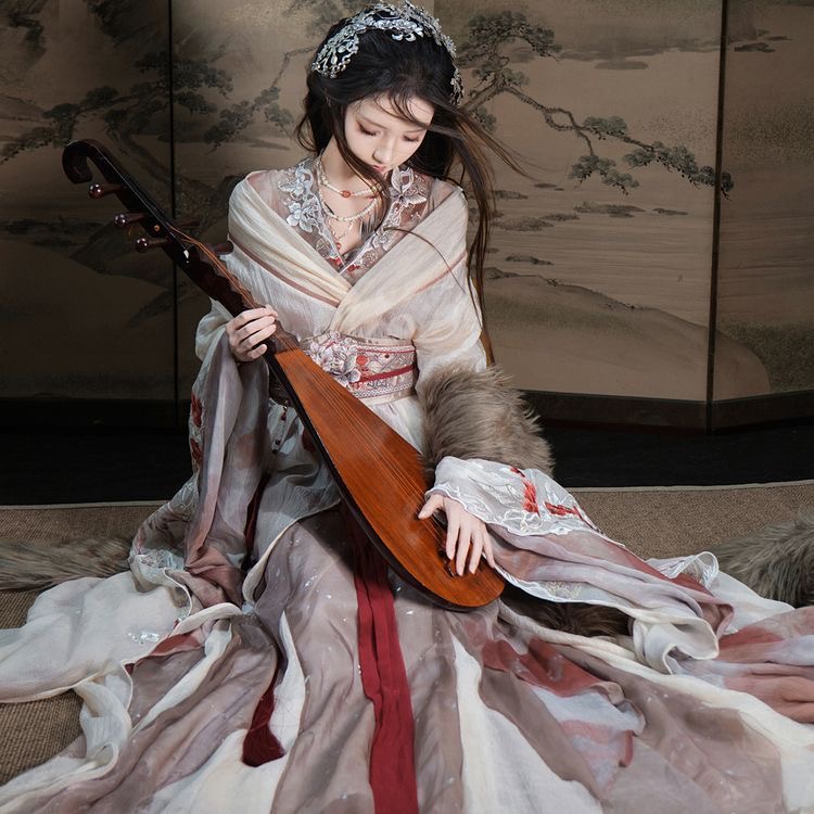 现货！2025年云间山泽虞姬汉元素齐腰战国袍异型花边吊带大袖汉服