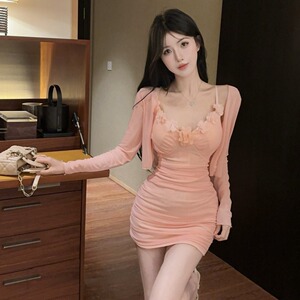2026新款纯欲性感低胸花朵网纱长袖两件套吊带连衣裙约会包臀短裙