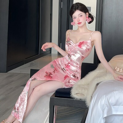 性感吊带裙丝绒印花带胸垫显白