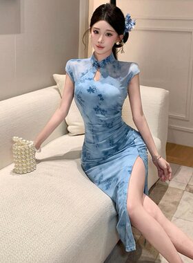 复古表演年轻款印花开叉旗袍显瘦