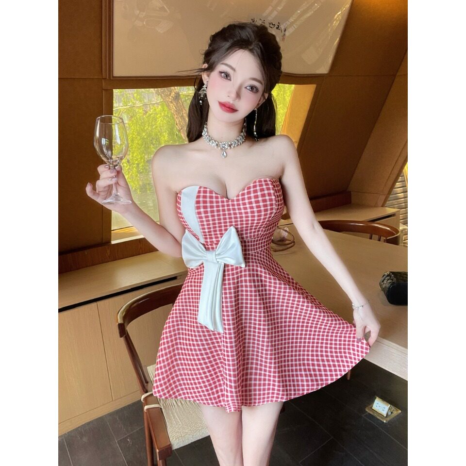 纯欲风辣妹性感抹胸连衣裙女2026新款蝴蝶结收腰显瘦A字蓬蓬短裙