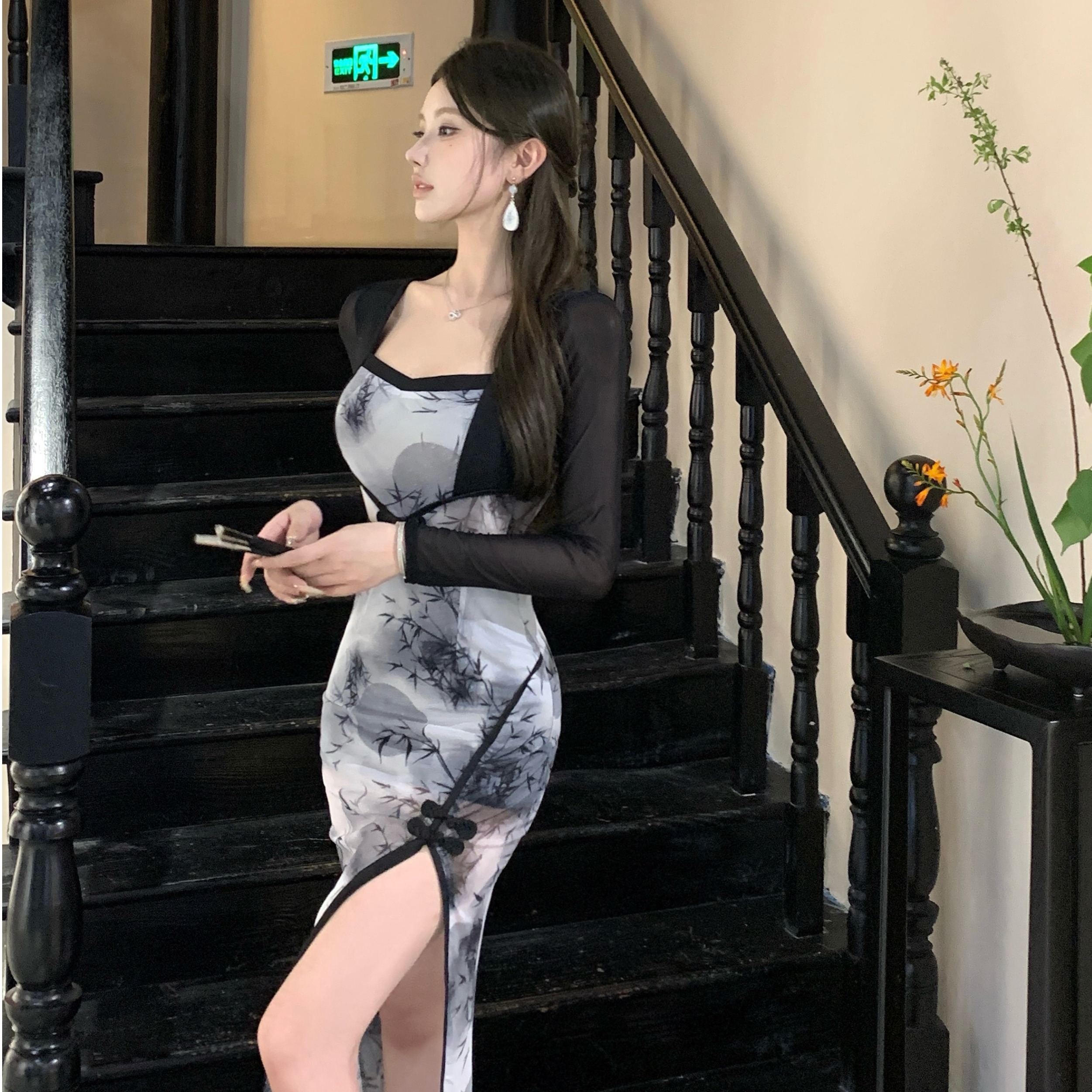 气质纯欲网红小众设计高级感新中式连衣裙女收腰显瘦开叉网纱长裙