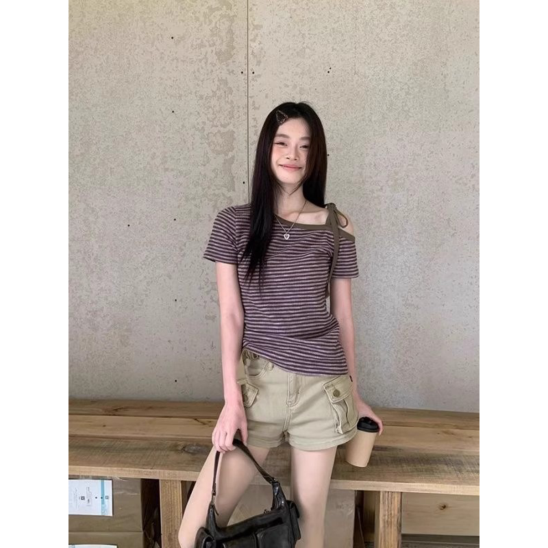 紫色夏季条纹斜肩短袖T恤女修身韩系露设计独特辣妹上衣2026新款,女装/女士精品,T恤,淘宝优惠券,粉丝福利购,淘宝优惠卷