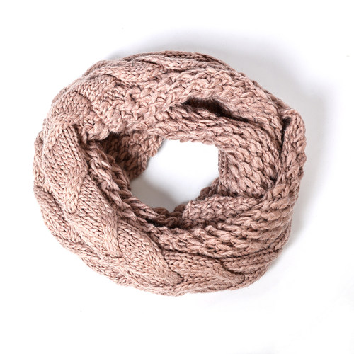 2025年秋冬季洋气保暖针织围脖女韩版时尚设计纯色麻花户外脖套潮