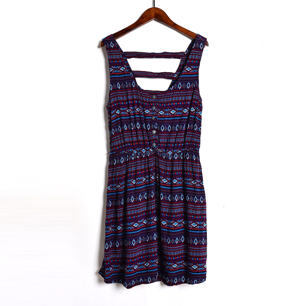 2025年夏季性感女式洋气吊带裙韩版时尚百搭碎花显瘦中长款裙潮