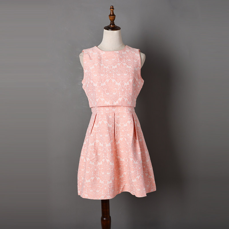 2025年秋冬季女式时尚收腰甜美显瘦A字连衣裙无袖中长公主礼服裙