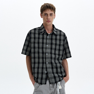 MADWITCH褶皱肌理感格纹衬衫男女宽松休闲百搭泡泡纱短袖复古上衣