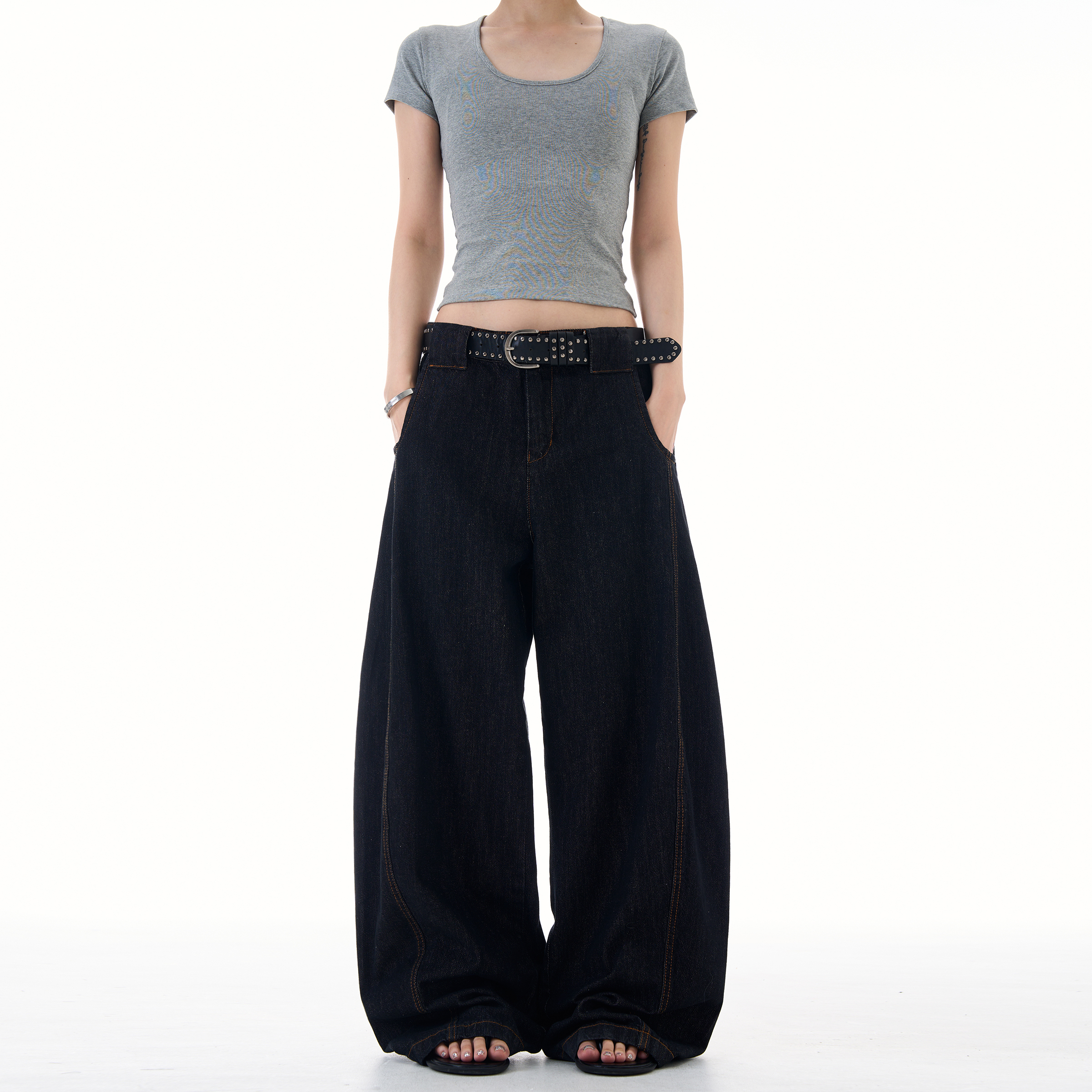 MADWITCH复古简约阔腿弯刀牛仔裤