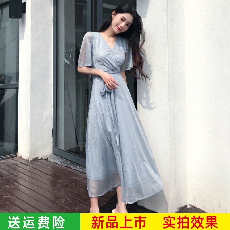 2020春夏季新款韩版气质百搭时尚简约款V领系带bling星星连衣裙