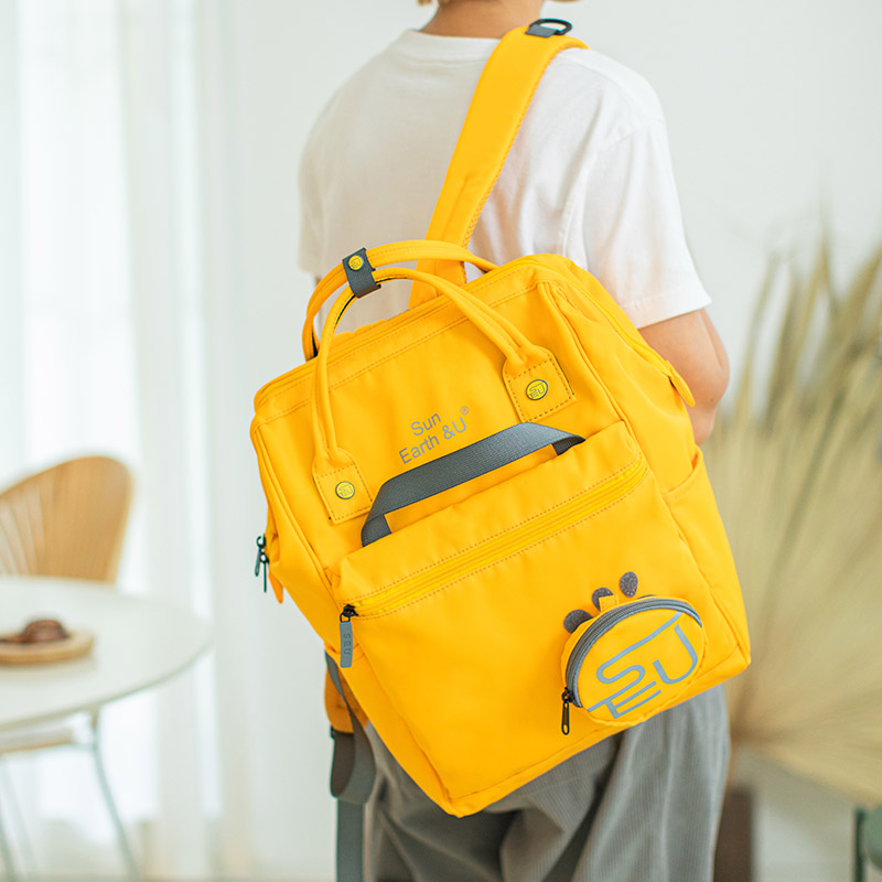 双肩包新款电脑包学生旅行背包