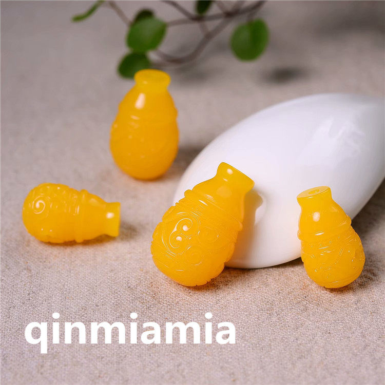 满蜜鸡油黄琥珀蜜蜡一体三通 雕刻佛头手串diy配件金刚星月配饰