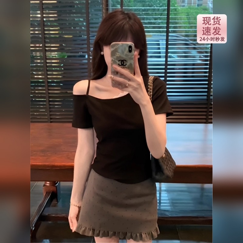 纯欲风miu系黑色吊带斜肩蕾丝边短袖t恤女夏季修身单露肩短款上衣图片