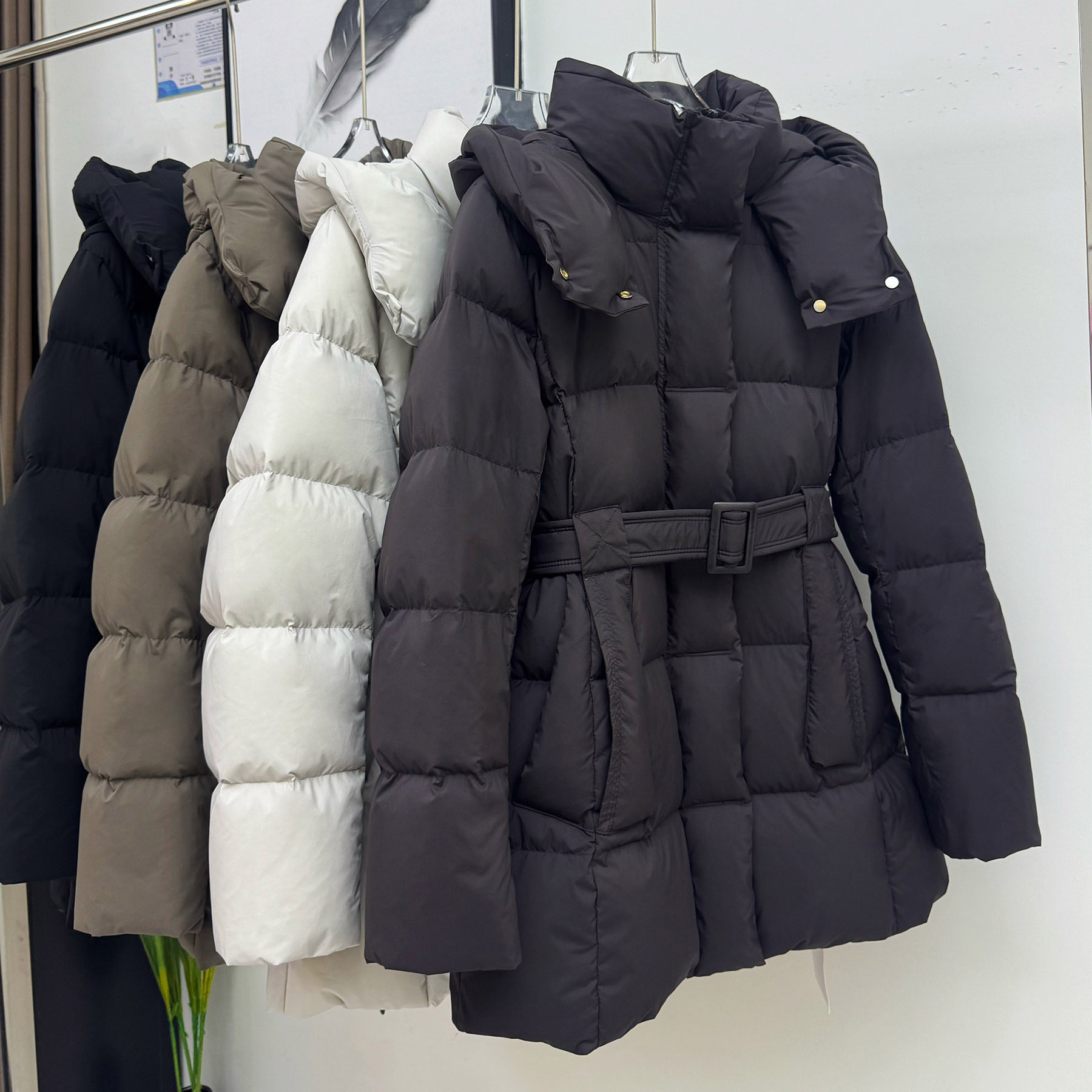 秋冬韩版宽松连帽羽绒服女中长款加厚保暖面包服腰带收腰显瘦外套