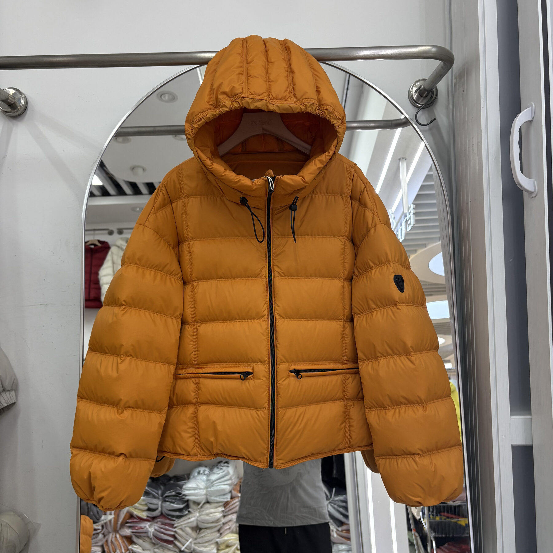 秋冬韩版宽松连帽羽绒服女短款加厚保暖小个子面包服剪刀袖标