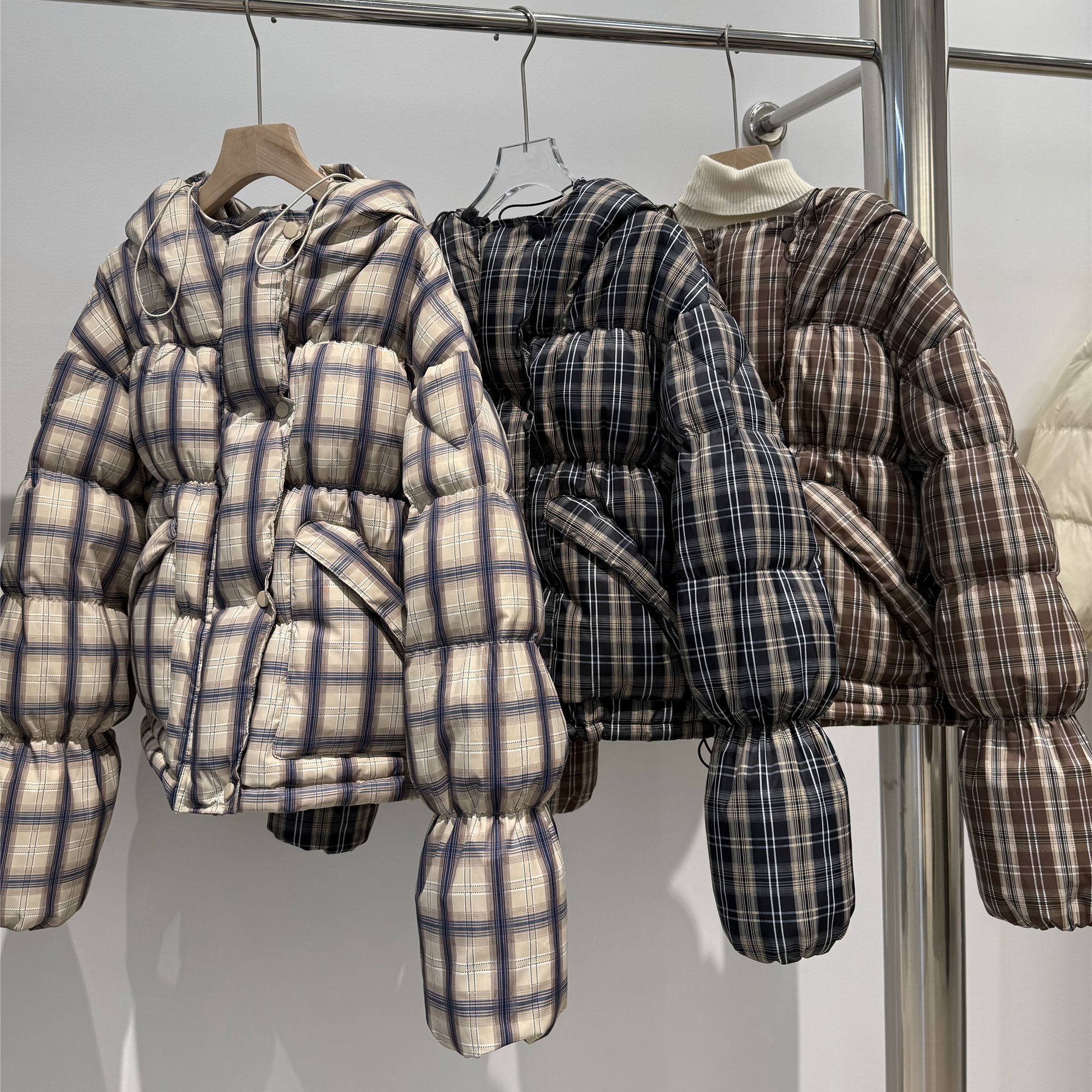 秋冬新款格子羽绒服女短款韩版宽松小众设计师学生加厚面包服