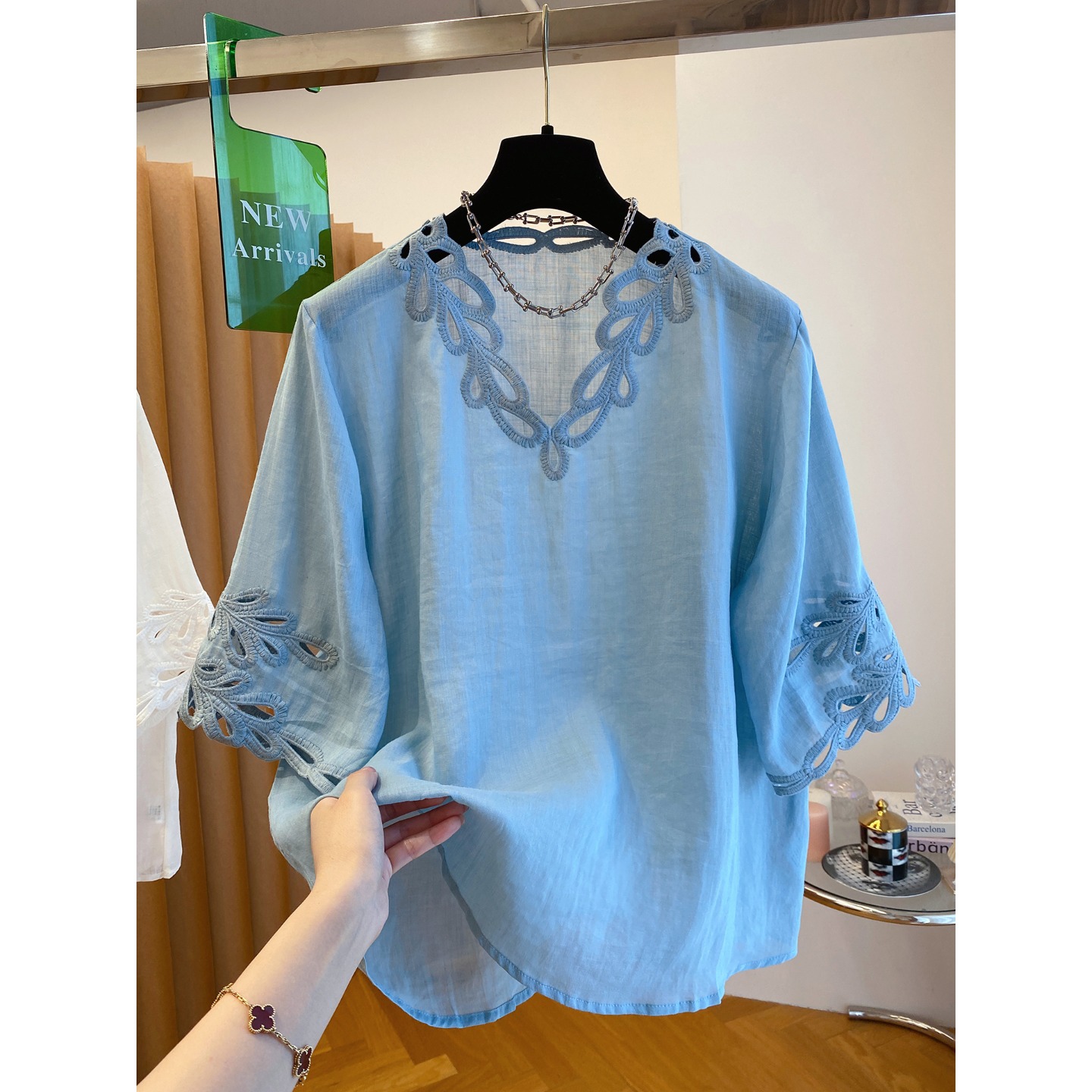 时尚短袖棉麻衬衫女夏季新款设计感宽松苎麻显瘦休闲亚麻气质上衣