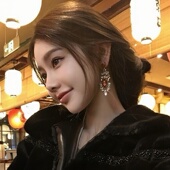 爆款 古早千金 小众设计高级感轻奢夸张显脸小耳钉2025新款 耳饰女