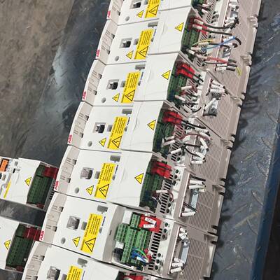 配件9.5新ABB变频器 ACS355 0.75KW ACS35议价