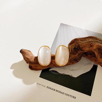 925银针猫眼石椭圆耳钉