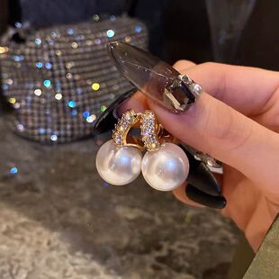 OL精英女职场新款 潮珍珠耳钉气质耳饰耳扣感跨境微镶小香风耳环女