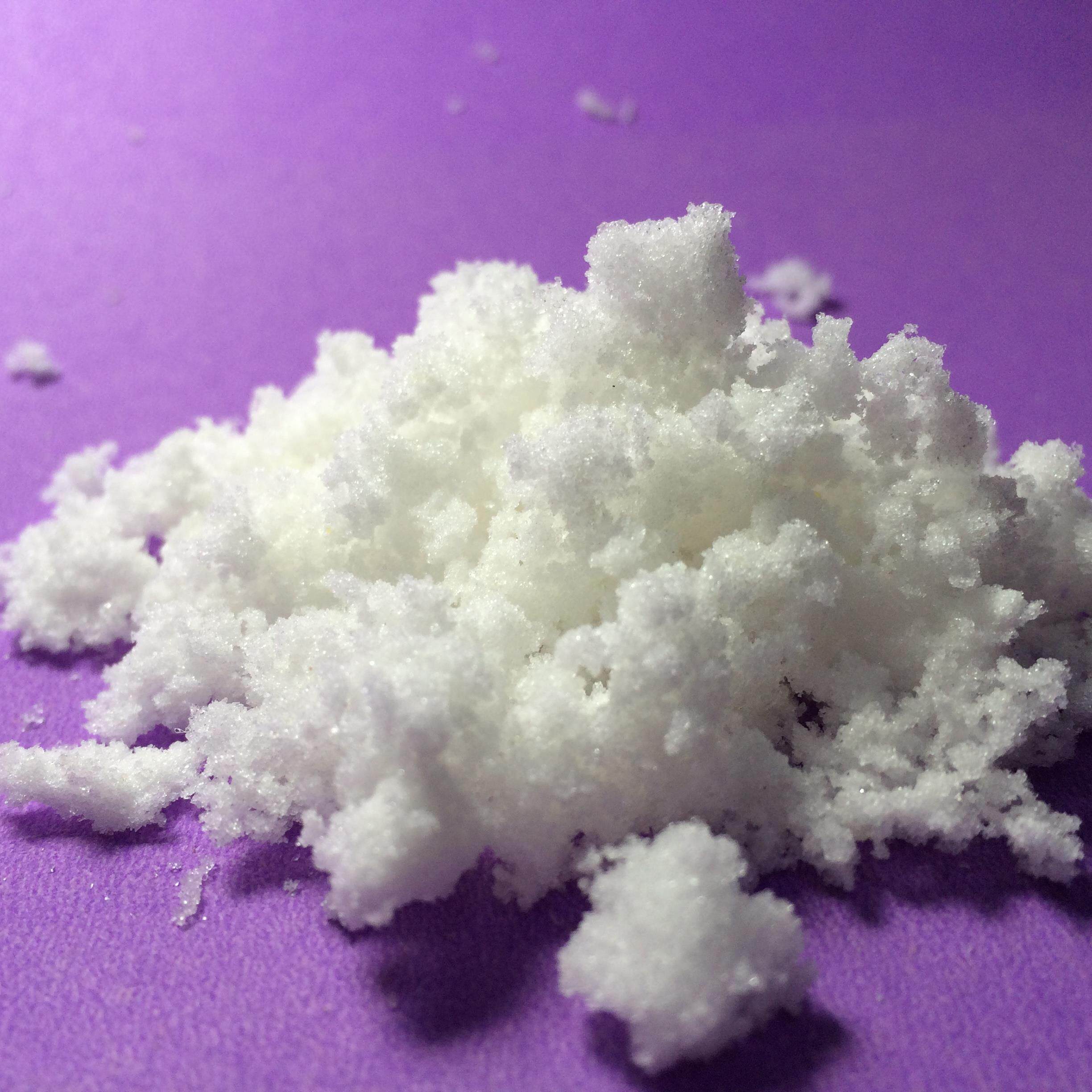 人造雪粉DIY仿真雪花造雪粉雪人假雪圣诞树场景装饰橱窗道具烟沙