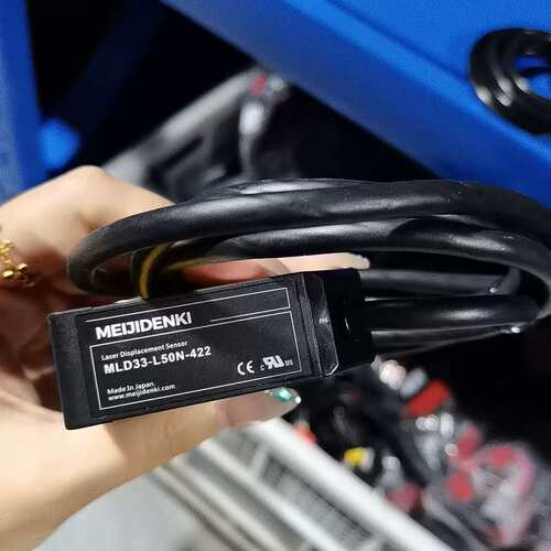 议价MEIJIDENKI明治激光位移传感器 MLD33-L50N