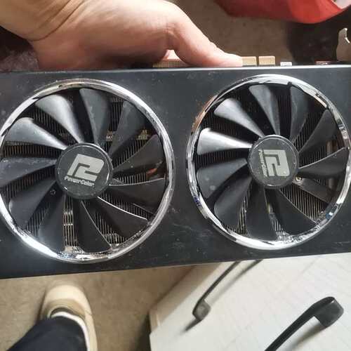 议价撼讯RX5600XT显卡，6G大显存，双散热。外观成