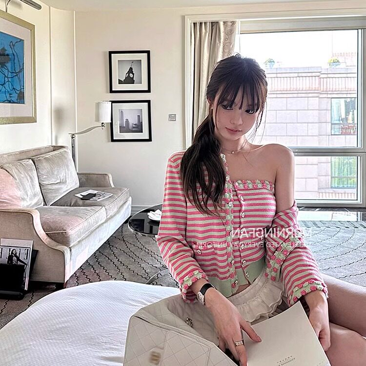 羊毛混纺可爱毛球花边小香针织抹胸+外搭开衫外套女春夏