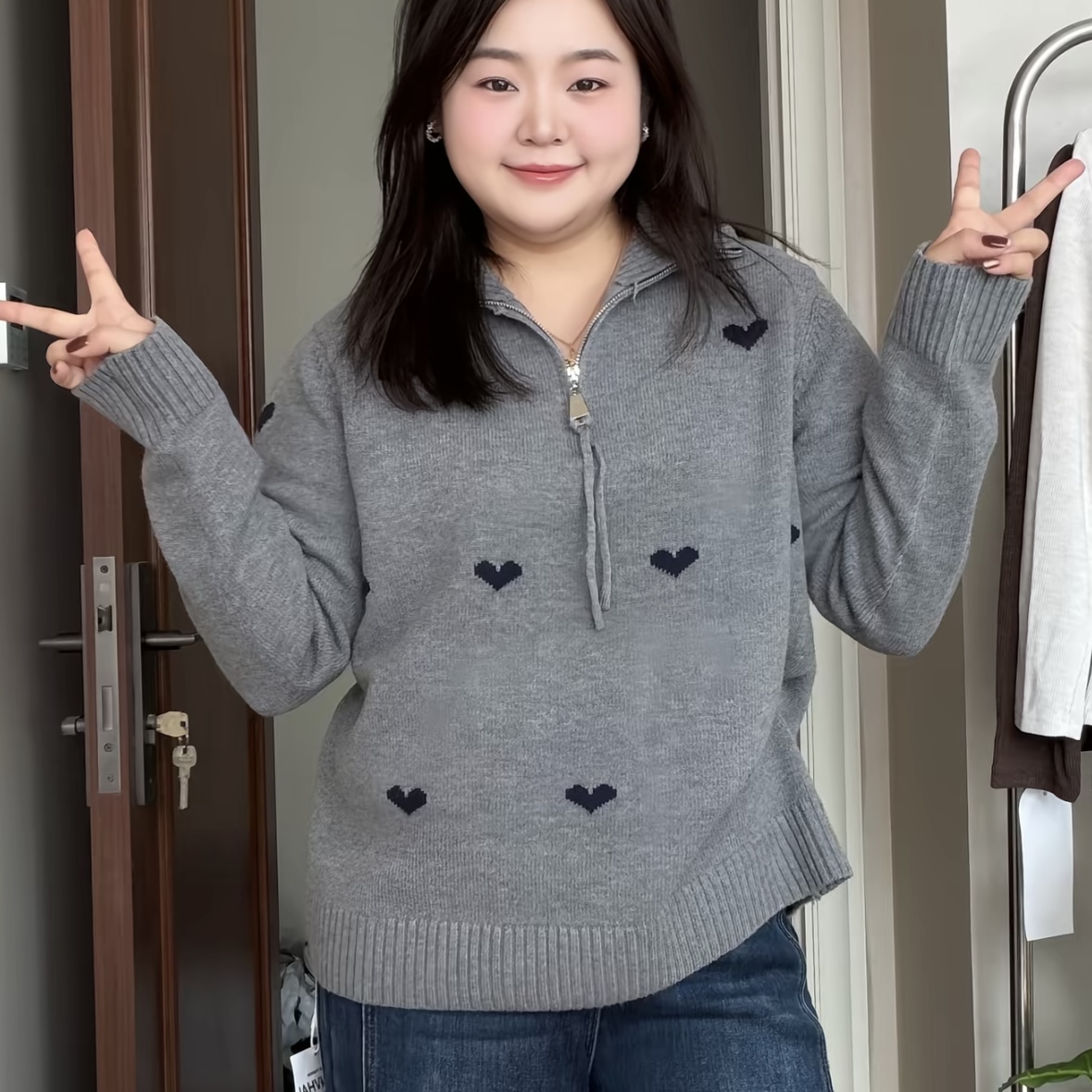 韩系爱心半拉链翻领毛衣女