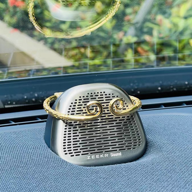 汽车极氪007GT7X001中控喇叭音响帽子至尊宝黑神话悟空金箍摆件