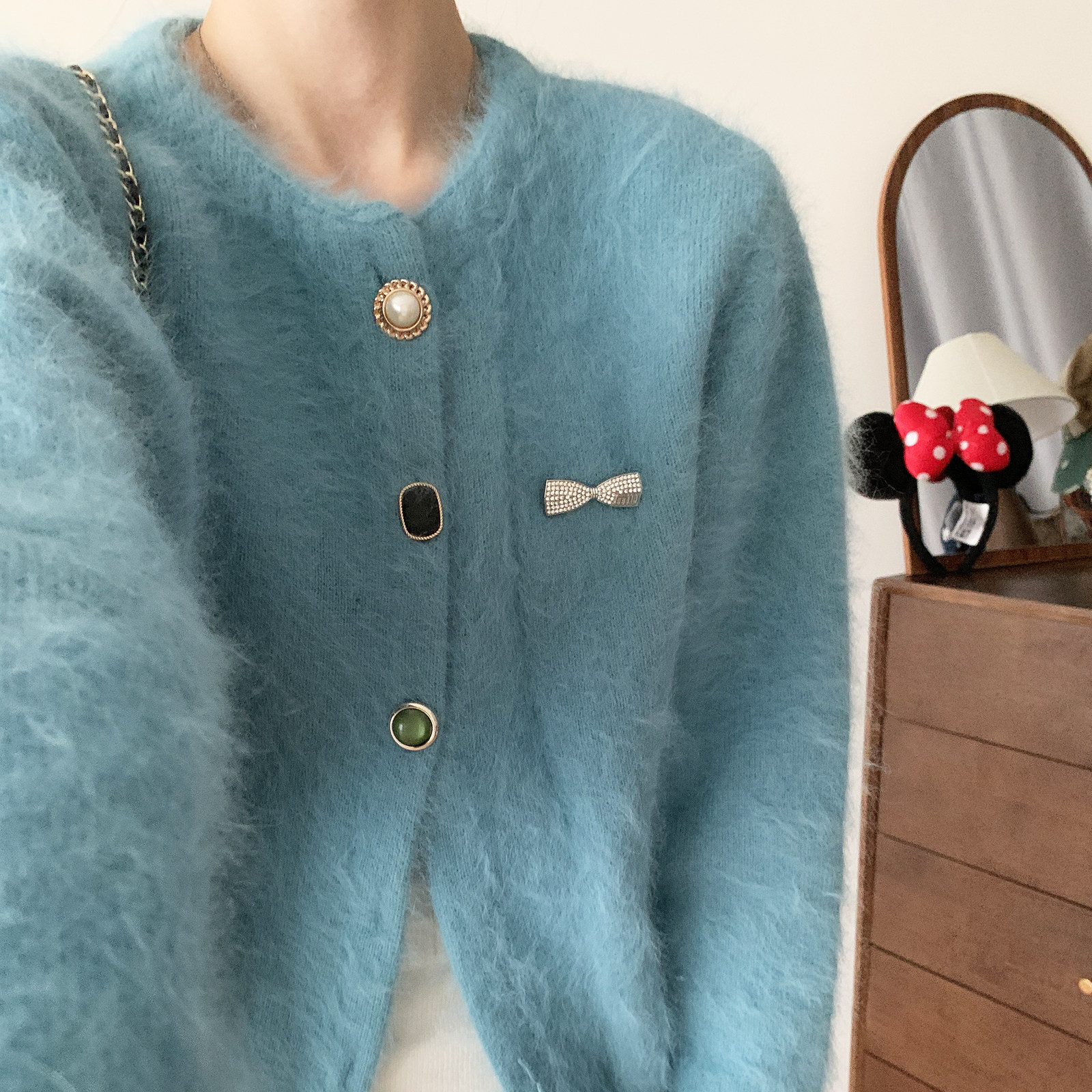 轻奢精致字母miu胸针别针女